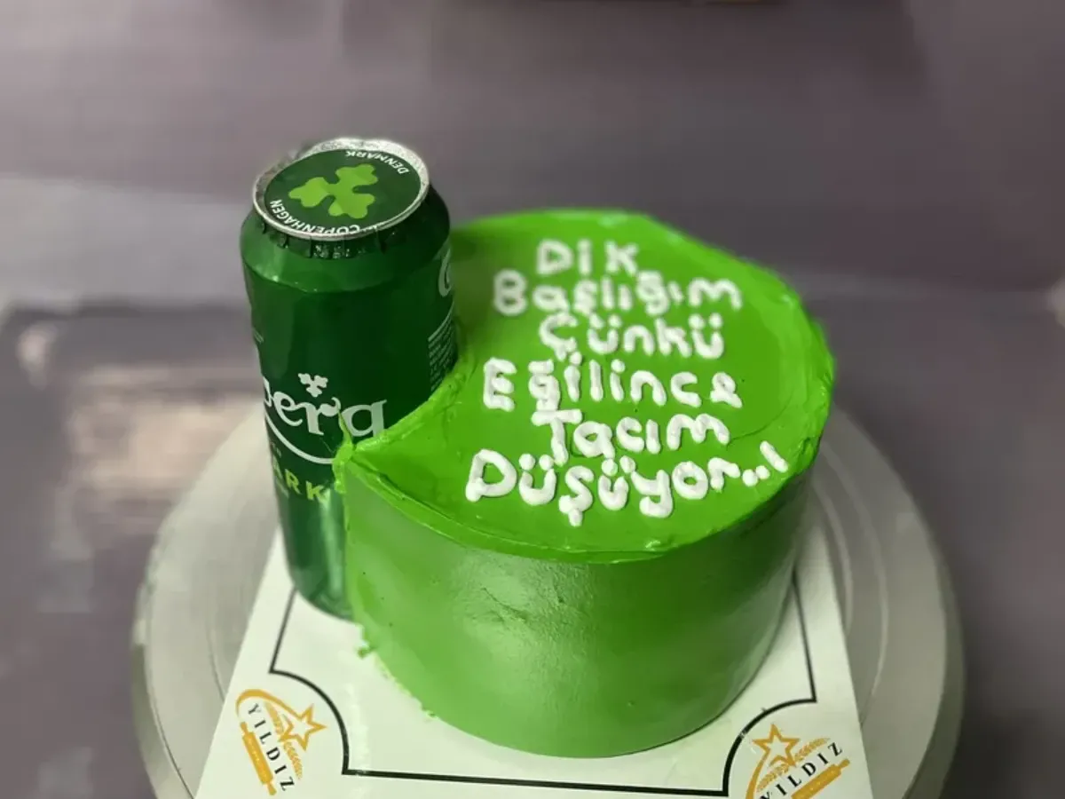 Carlsberg Temalı Pasta