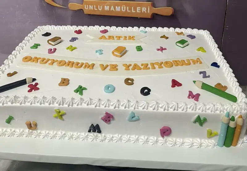 Okuyorum Yazıyorum Pasta Modeli